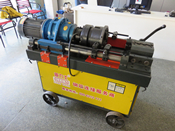 大型全自動直螺紋滾絲機(jī) 大型全自動直螺紋滾絲機(jī)